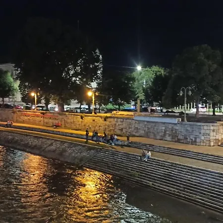 Lux 13 Center, Free Parking Appartement