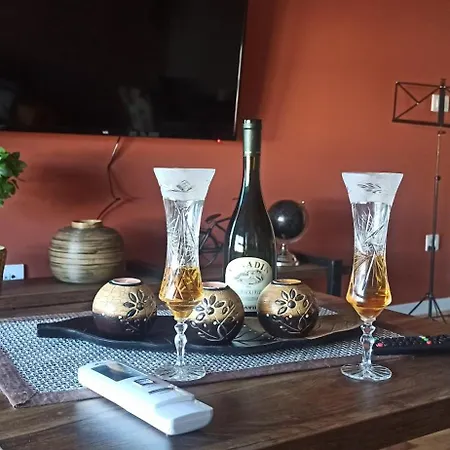 Lux 13 Center, Free Parking