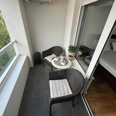 Apartment Lux 13 Center, Free Parking Nis