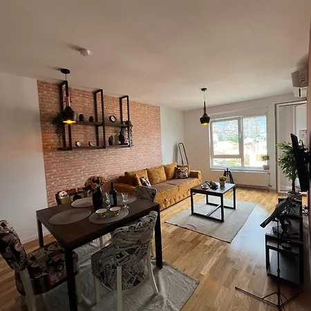 Lux 13 Center, Free Parking * Ni